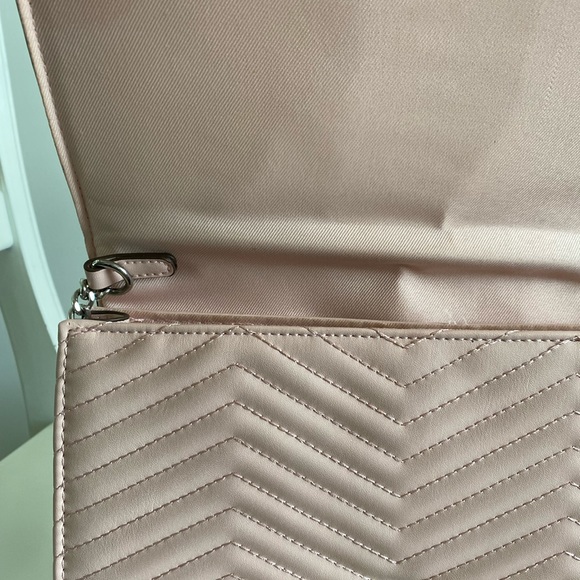 A New Day Crossbody Purse - Picture 6 of 11